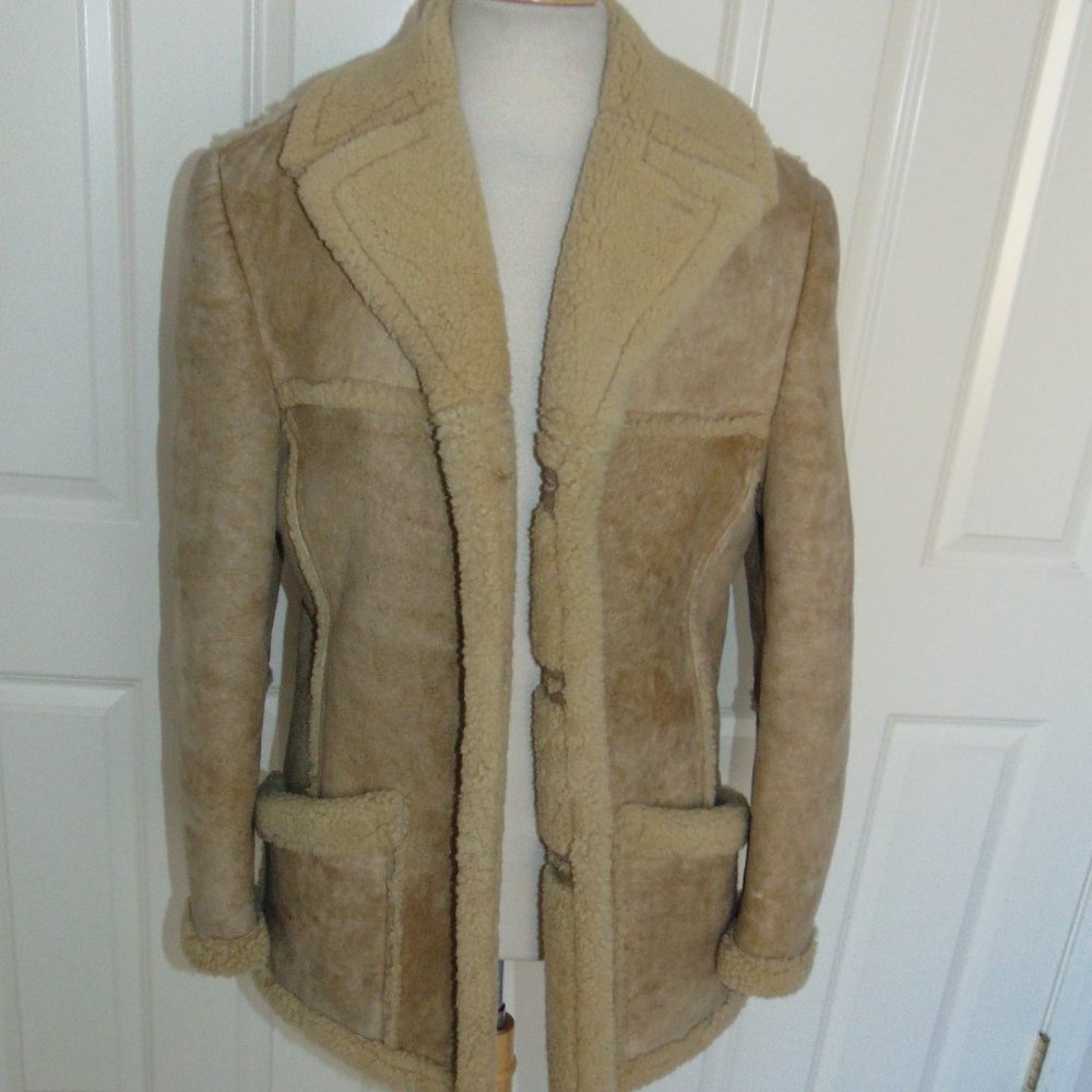 SAWYER CALIFORNIAN SPRING LAMB FEATHERWEIGHT SHEARLING COAT - Picture 3 of 8